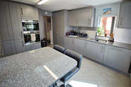 3 bedroom Semi-detached house for sale in Church Lane, Winthorpe, PE25