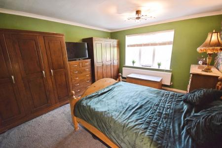 4 bedroom Detached bungalow for sale in Burgh Old Road, Skegness, PE25