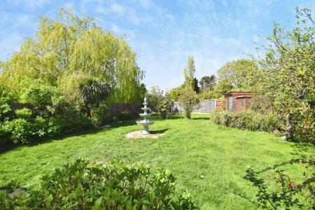 4 bedroom Detached bungalow for sale in Burgh Old Road, Skegness, PE25