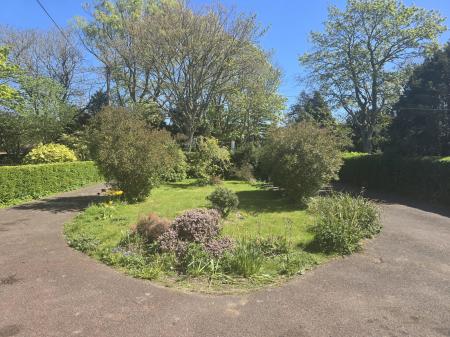 4 bedroom Detached bungalow for sale in Burgh Old Road, Skegness, PE25