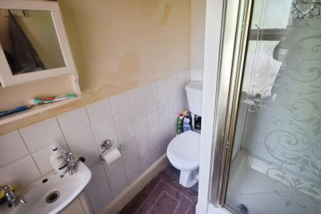 5 bedroom Semi-detached house for sale in Scarbrough Avenue, Skegness, PE25