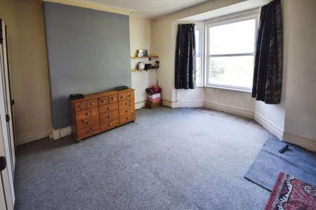 5 bedroom Semi-detached house for sale in Scarbrough Avenue, Skegness, PE25