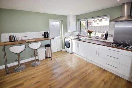 3 bedroom Semi-detached house for sale in Barnes Road, Skegness, PE25
