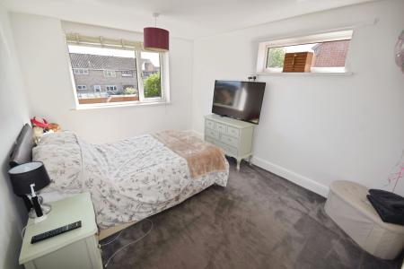 3 bedroom Semi-detached house for sale in Barnes Road, Skegness, PE25