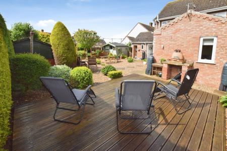 4 bedroom Semi-detached house for sale in Lindum Square, Skegness, PE25