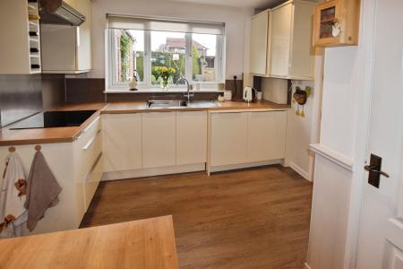 4 bedroom Semi-detached house for sale in Lindum Square, Skegness, PE25