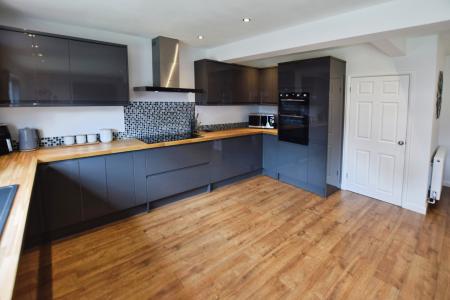 3 bedroom Detached bungalow for sale in Old Main Road, Old Leake, PE22
