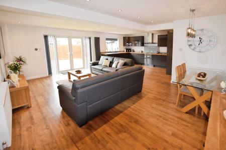 3 bedroom Detached bungalow for sale in Old Main Road, Old Leake, PE22