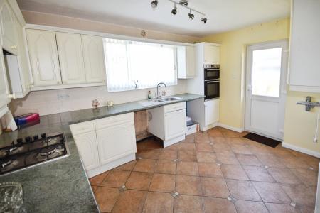 3 bedroom Bungalow for sale in West End, Hogsthorpe, PE24