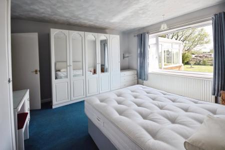 3 bedroom Bungalow for sale in West End, Hogsthorpe, PE24