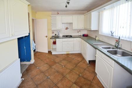 3 bedroom Bungalow for sale in West End, Hogsthorpe, PE24