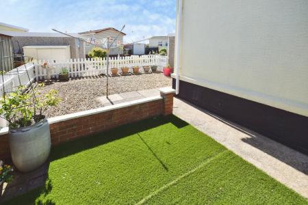 2 bedroom Bungalow for sale in Teal Close, Skegness, PE25