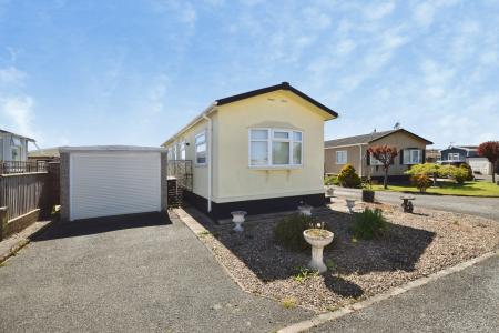2 bedroom Bungalow for sale in Teal Close, Skegness, PE25