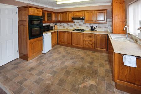 3 bedroom Bungalow for sale in Beacon Park Drive, Skegness, PE25