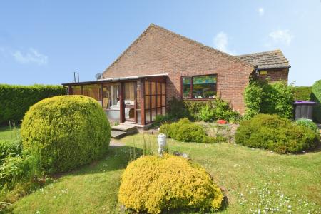 3 bedroom Bungalow for sale in Croft Lane, Croft, PE24