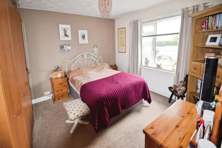 3 bedroom Bungalow for sale in Main Road, Friskney, PE22