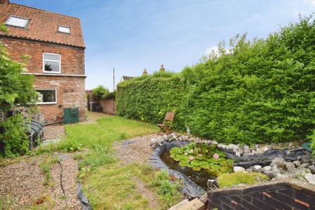 3 bedroom Semi-detached house for sale in Croft Lane, Croft, PE24