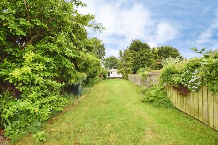 3 bedroom Semi-detached house for sale in Croft Lane, Croft, PE24