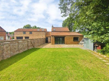 5 bedroom Detached house for sale in Church Lane, Willoughby, LN13