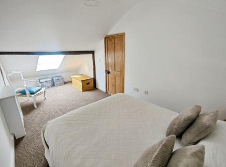 5 bedroom Detached house for sale in Church Lane, Willoughby, LN13