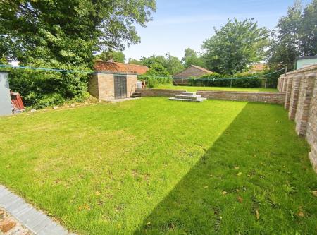 5 bedroom Detached house for sale in Church Lane, Willoughby, LN13