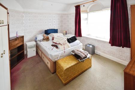 3 bedroom Semi-detached house for sale in Sunningdale Drive, Skegness, PE25
