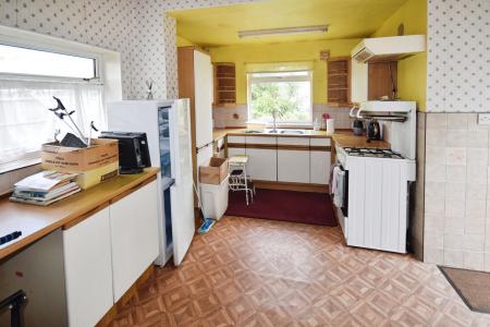 3 bedroom Semi-detached house for sale in Sunningdale Drive, Skegness, PE25