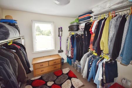 4 bedroom Detached house for sale in Main Road, Friskney, PE22
