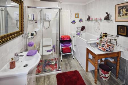 3 bedroom Bungalow for sale in Cumberworth Road, Mumby, LN13