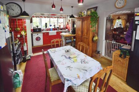 3 bedroom Bungalow for sale in Cumberworth Road, Mumby, LN13