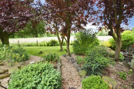 3 bedroom Bungalow for sale in Cumberworth Road, Mumby, LN13