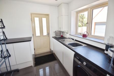 3 bedroom Bungalow for sale in Gunby Road, Orby, PE24