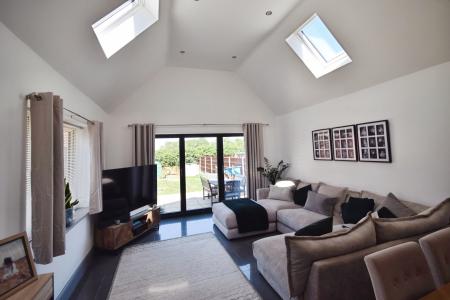 3 bedroom Bungalow for sale in Gunby Road, Orby, PE24
