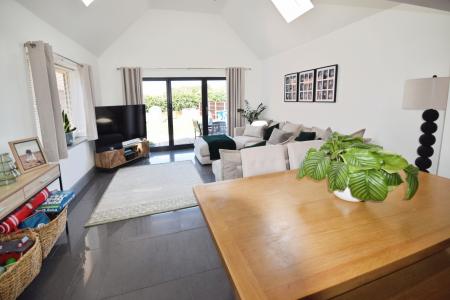 3 bedroom Bungalow for sale in Gunby Road, Orby, PE24