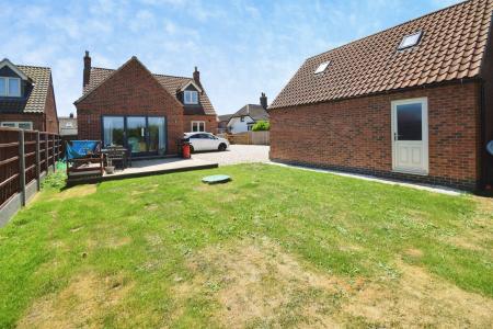 3 bedroom Bungalow for sale in Gunby Road, Orby, PE24