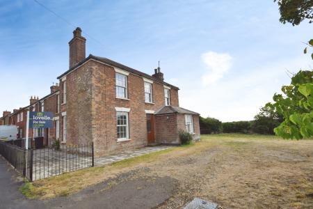 4 bedroom End of terrace house for sale in Halton Road, Spilsby, PE23