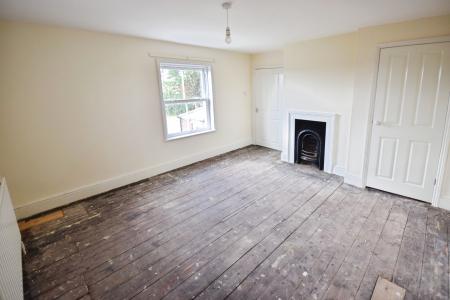 4 bedroom End of terrace house for sale in Halton Road, Spilsby, PE23