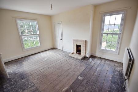 4 bedroom End of terrace house for sale in Halton Road, Spilsby, PE23