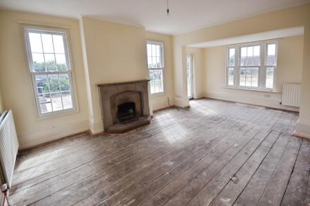 4 bedroom End of terrace house for sale in Halton Road, Spilsby, PE23