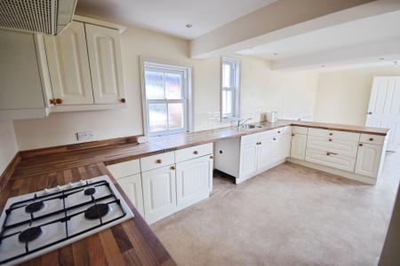 4 bedroom End of terrace house for sale in Halton Road, Spilsby, PE23
