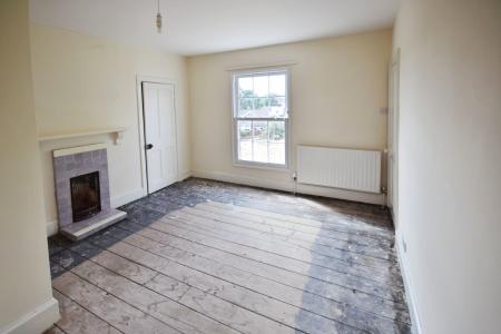 4 bedroom End of terrace house for sale in Halton Road, Spilsby, PE23