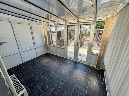 2 bedroom Semi-detached house for sale in George Avenue, Skegness, PE25