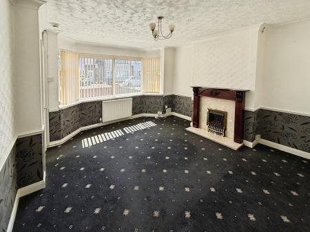 2 bedroom Semi-detached house for sale in George Avenue, Skegness, PE25