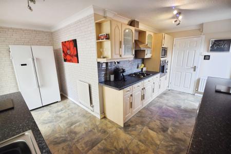 2 bedroom Semi-detached house for sale in Richmond Drive, Skegness, PE25