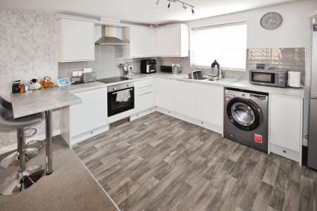 1 bedroom Flat for sale in Braceby Road, Skegness, PE25