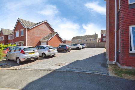 1 bedroom Flat for sale in Braceby Road, Skegness, PE25