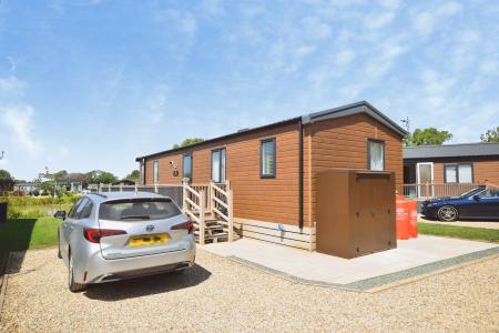 2 bedroom Park home for sale in Kelsey Wood Country Park Great Steeping, Monksthorpe, PE23