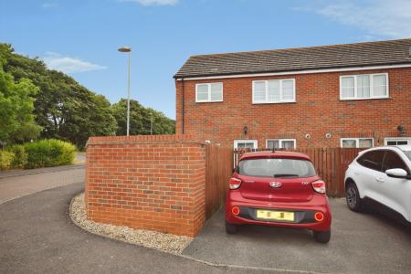 2 bedroom Semi-detached house for sale in Ely Way, Skegness, PE25