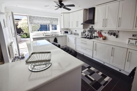 2 bedroom Detached bungalow for sale in Sycamore Close, Croft, PE24