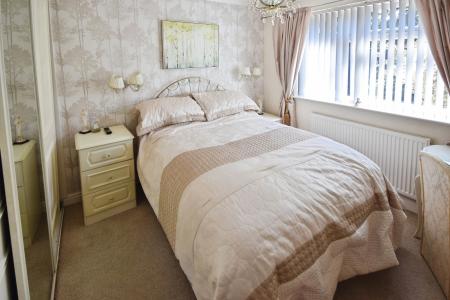 2 bedroom Detached bungalow for sale in Sycamore Close, Croft, PE24